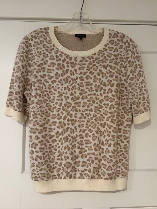 Talbots Tops - TALBOTS LEOPARD PRINT SHORT SLEEVE TOP SIZE MEDIUM NWT!